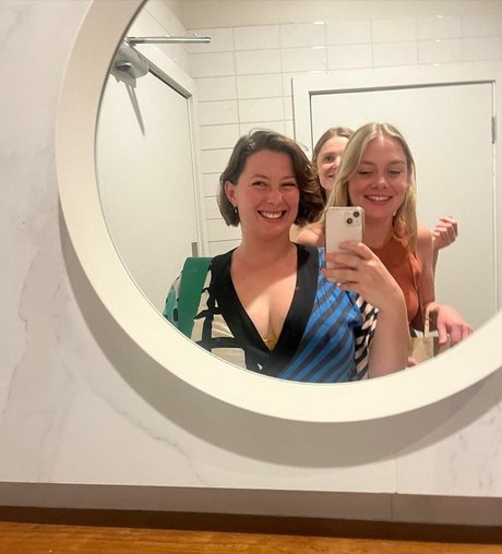 SliceOfSalami schauspielerin nackt bilder