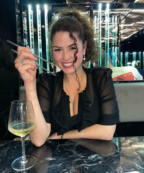 auf onlyfans kunst exklusive foto