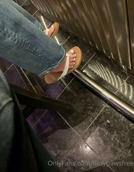 flirtypawsfree hübsche bild