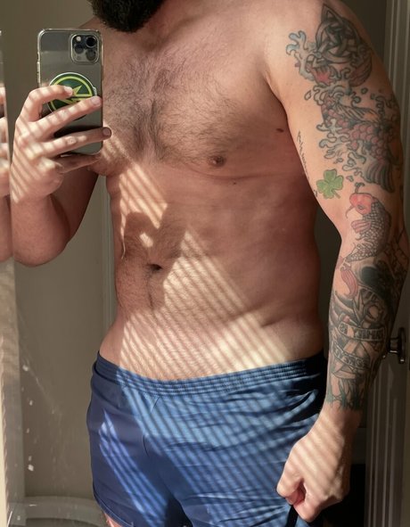 thecavemanxxx xxx nackt bild