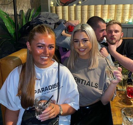 schwarze oma-onlyfans sexy akt bilder