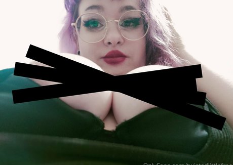 twistedlittlefree erwachsene pornografische fotos