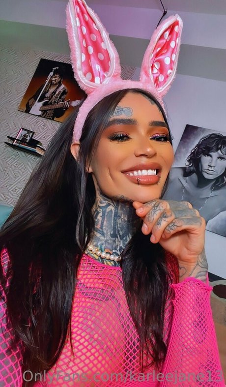 karleejane13 nackt kunst archiv