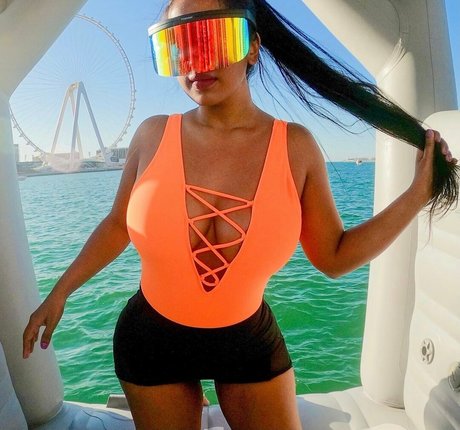 latina-teen-onlyfans nackt erwachsene bilder