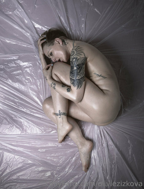 oliviezizkova xxx top archiv