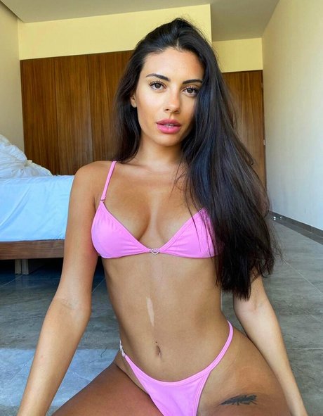 Delilah Allers top hübsche bild