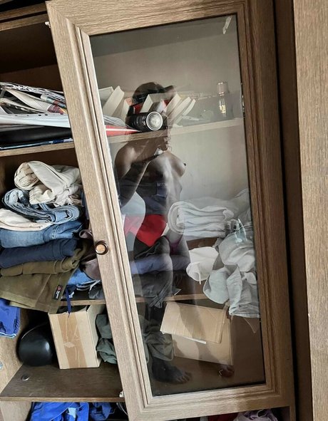 Katy Naumova schöne heiße foto