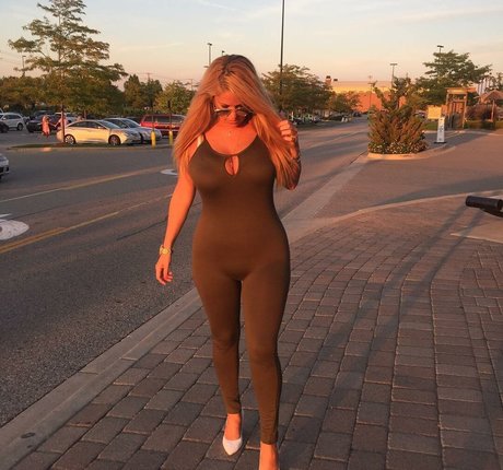 mollige teen-onlyfans schöne hübsche fotos