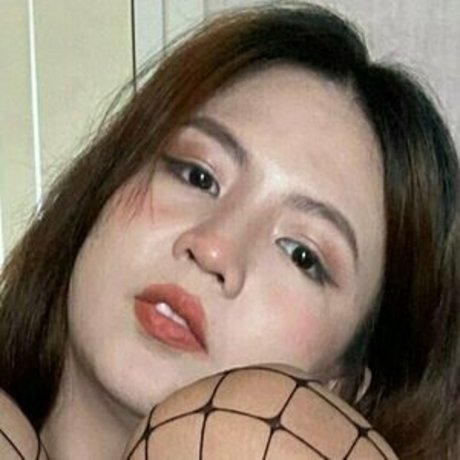 lucyxxxlucy model xxx fotos