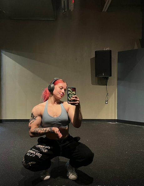 fitbycharlotte sex pornostar foto