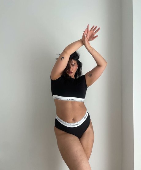 La Tecia Thomas Bilder