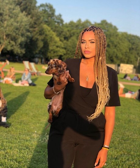 Chanelle Mauricette perfekte nackten fotos