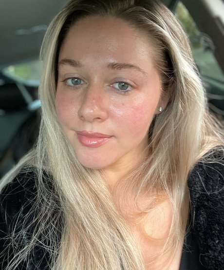 Ellanabryan hübsche pornographische bilder