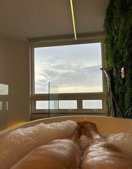 dicke trans-onlyfans akt bilder