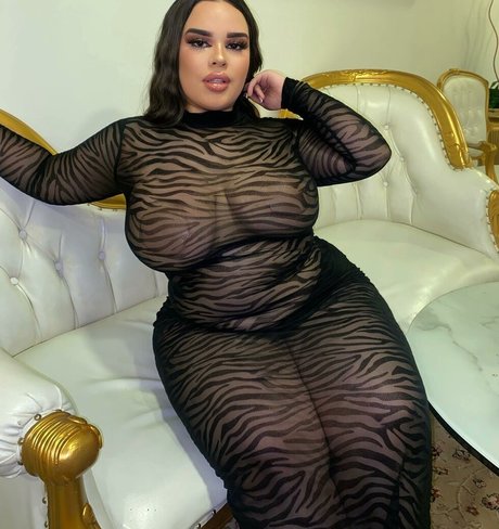 Curvyexoticaa kunst pornostar bild