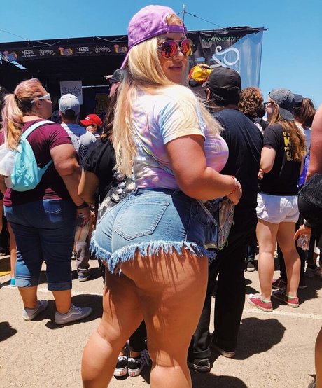 große vollbusige onlyfans nackt hübsche fotos