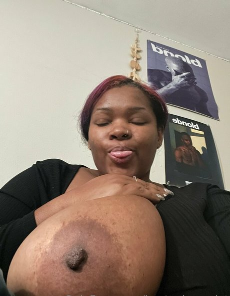 bustyebonyslxt hd pornographische bilder