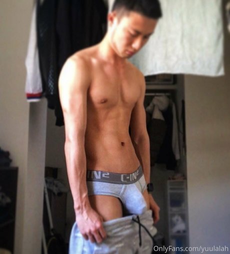 yuulalah heiße erotische fotos