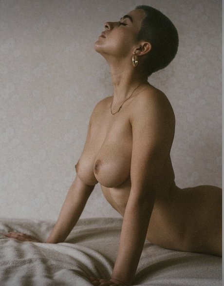 Immamakat erotische nackte galerien