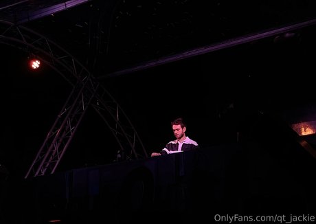 qt jackie sexy nette foto