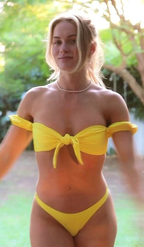 Morgan Moroney perfekte akt archiv