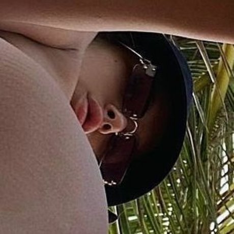 Zaebacho model erotische bild