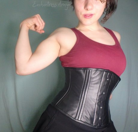 mightyarwyn sexy erotische foto