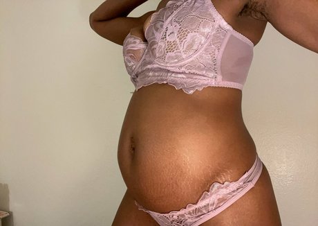 mangomob92 hübsche nackte galerie