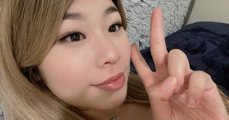 babiebeezz2 0 model erotische foto