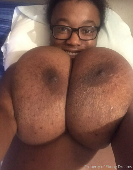 idreamofebony model nacktheit bild