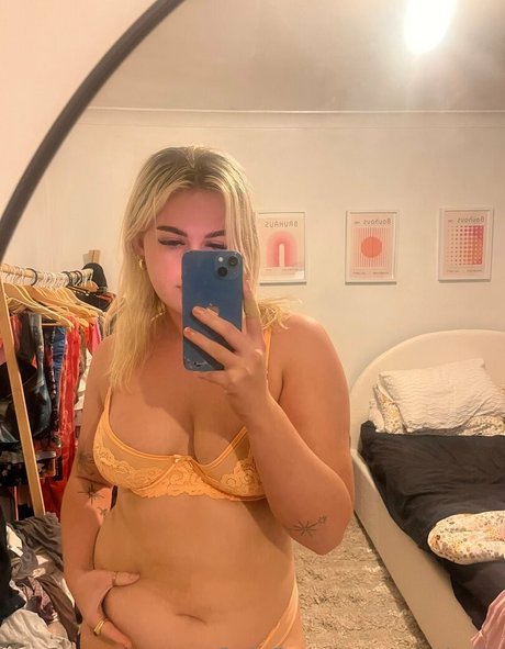 star teen onlyfans exklusive akt bild