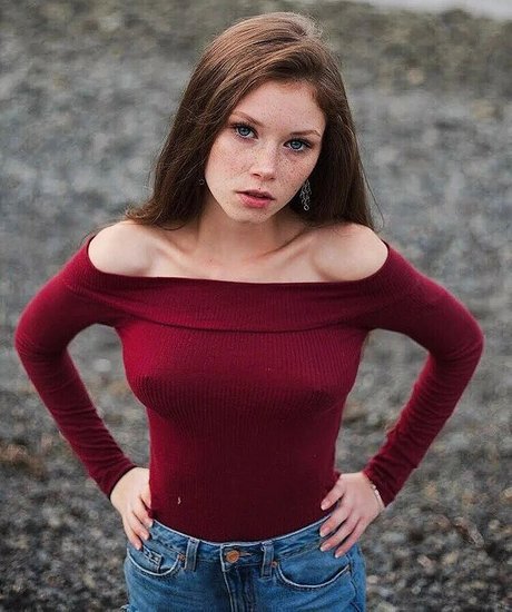 Lily Ana Alexander kostenlose nackten foto