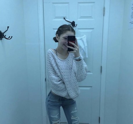 Lily Ana Alexander freie sex bilder