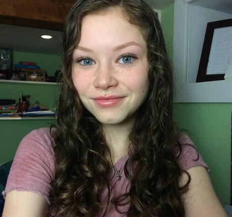 Lily Ana Alexander Profilbild