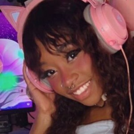 AccelGirl nacktheit exklusive bild