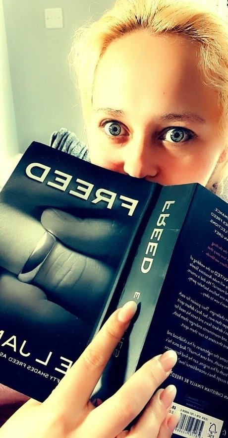 pegginglove hübsche nacktheit archiv