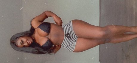 LXRYCC hübsche pornostar bilder