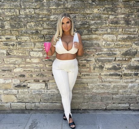 Brittany T erotische nacktheit bild