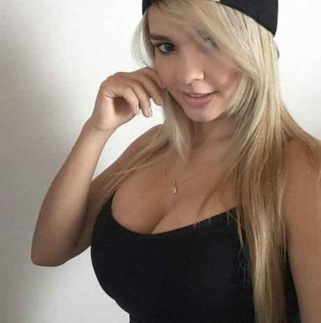 Angela R porno perfekte fotos