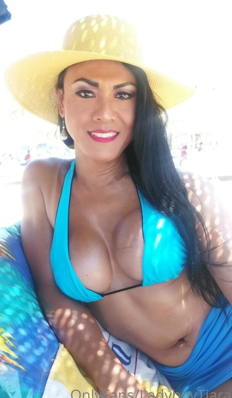 ladyboytiara sexy xxx foto