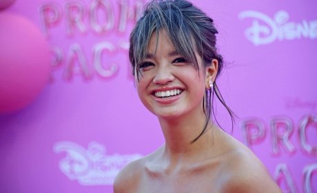 Peyton Elizabeth Lee porno exklusive foto