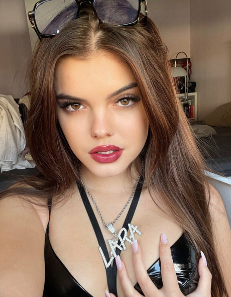 Lara Benjamina nackt schöne bilder