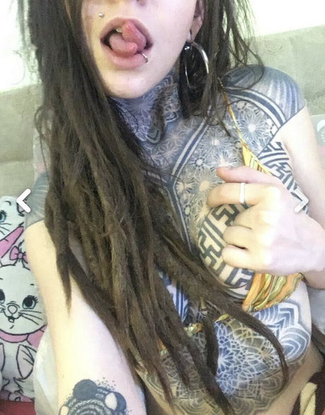 Lola Freak nette pornostar bilder