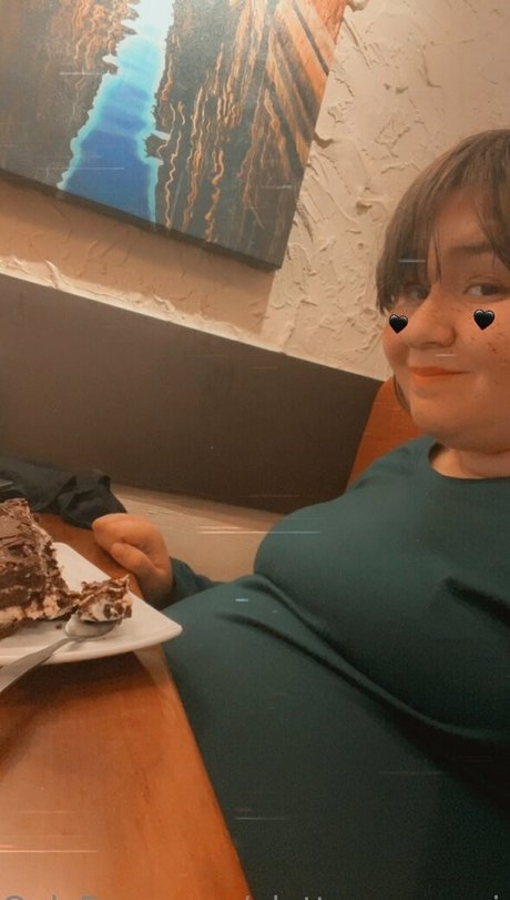 gluttonoussquid porno nackten archiv