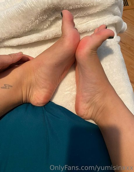 Yumisinxxx_ freie erotische fotos