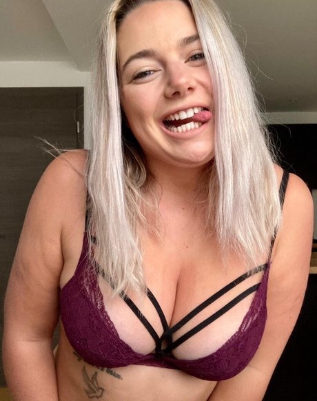 Claraaa S hd porno bild