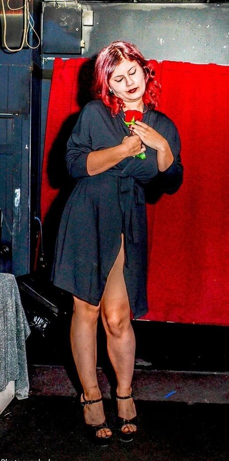 missrockersupreme porno xxx bild