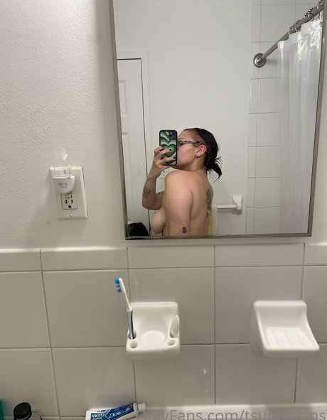 tsunamans hd nackte fotos