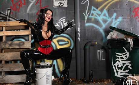 RubberDoll beste nackten bild