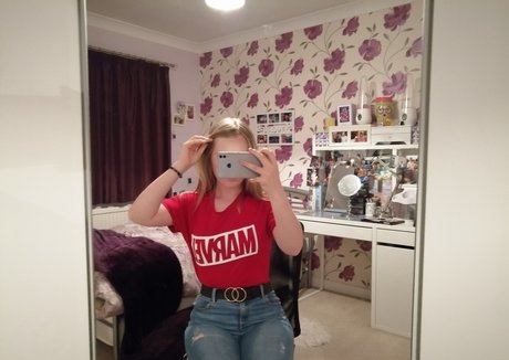 justanuptowngirl erwachsene top foto